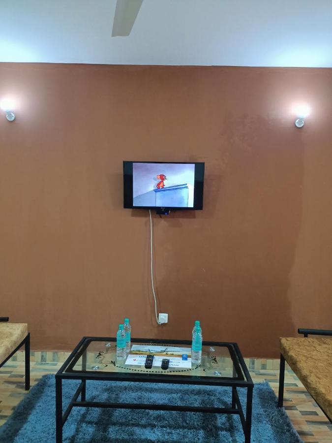 1 Bedroom Fully Furnished Luxurious Apartment Voi Town Extérieur photo
